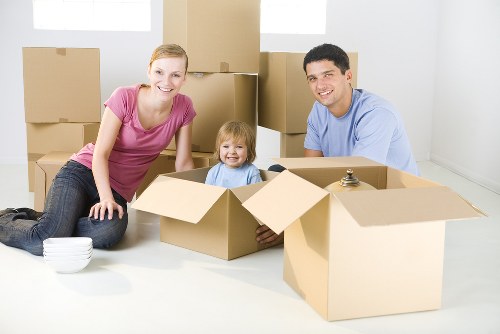 Van and man moving service in Maida Vale for local flats and furniture transport